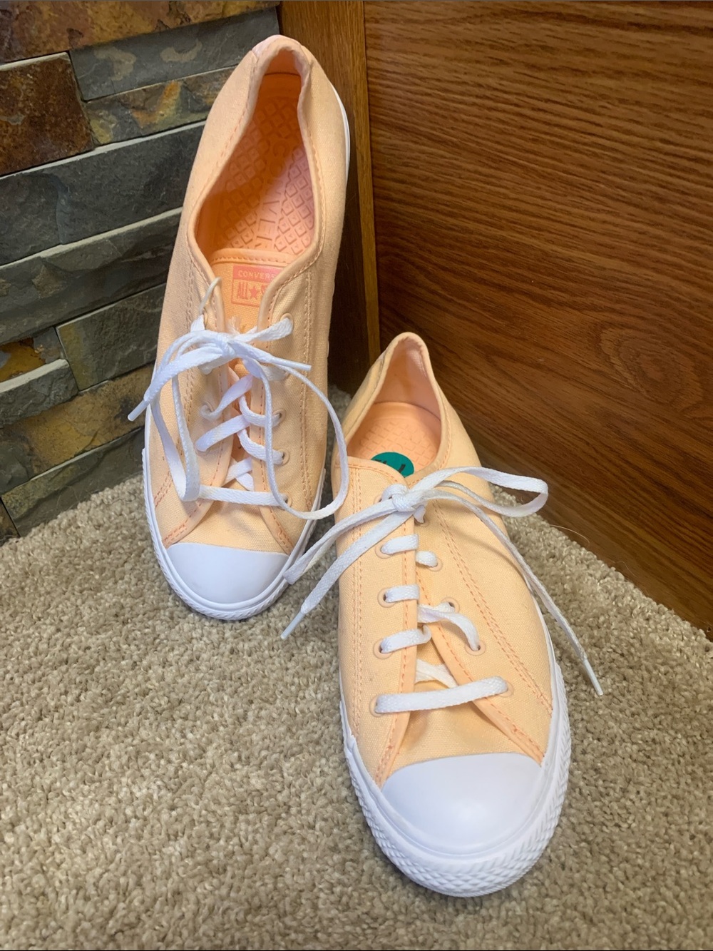 Converse Low-Top Sneakers in Peach and White